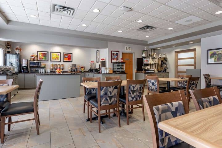 Breakfast area